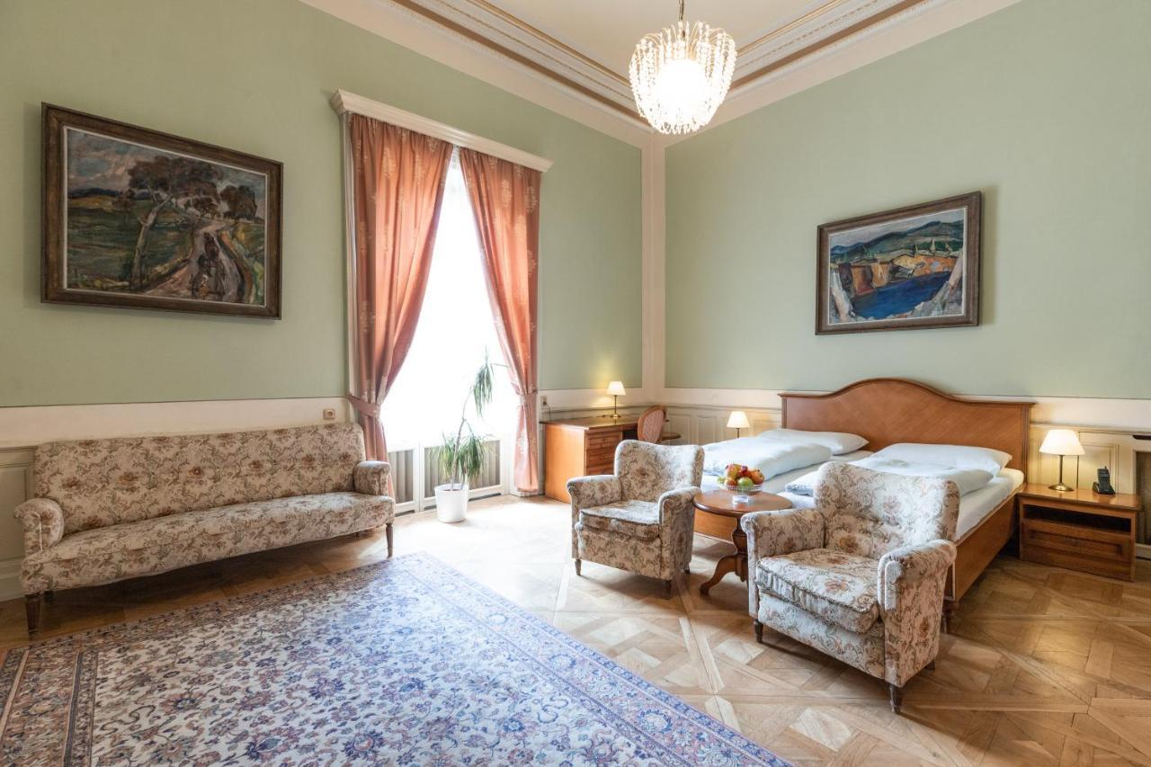 Double Room,1017133558:JPEG