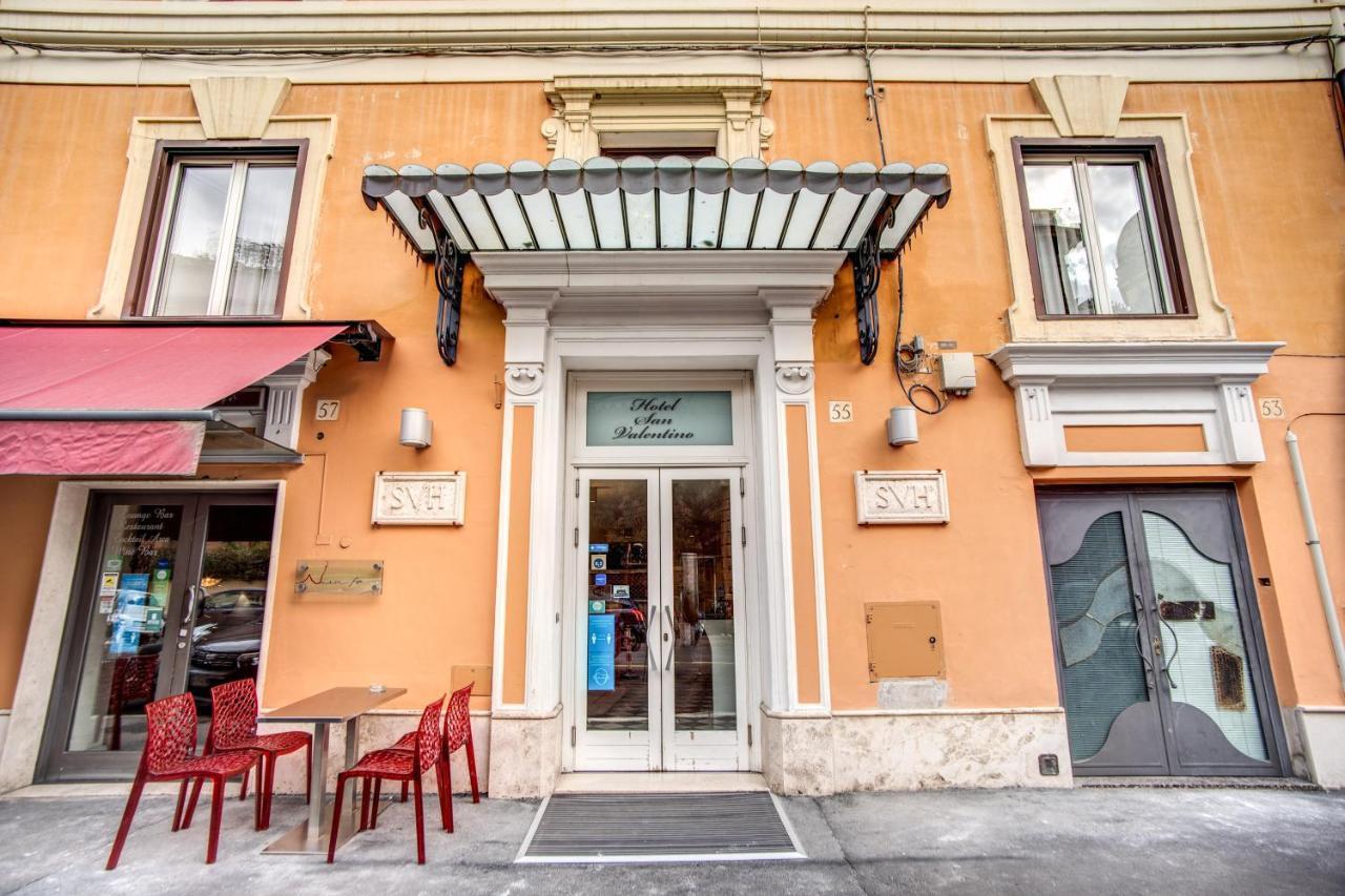 Dvoulůžkový pokoj Economy s manželskou postelí