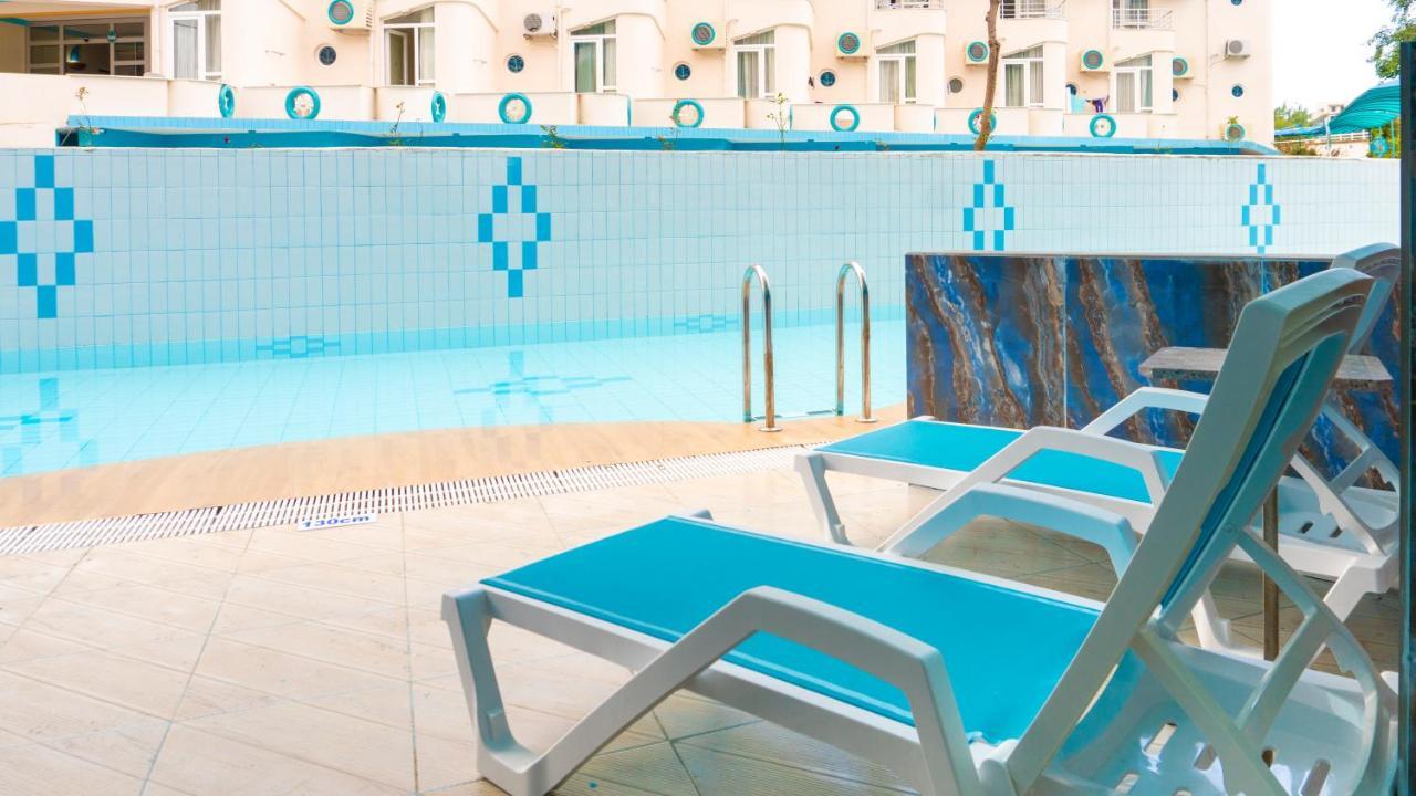 Swim-up Room,1109471631:JPEG