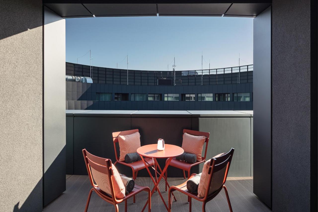 Stardust Suite, 1 Bedroom Suite, 1 King, Sofa bed, Balcony,1157572518:JPEG