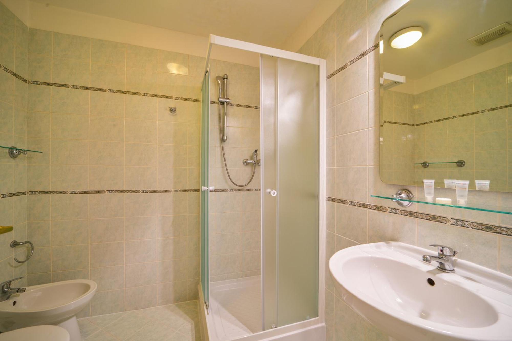 Superior Single Room,1274864296:JPEG