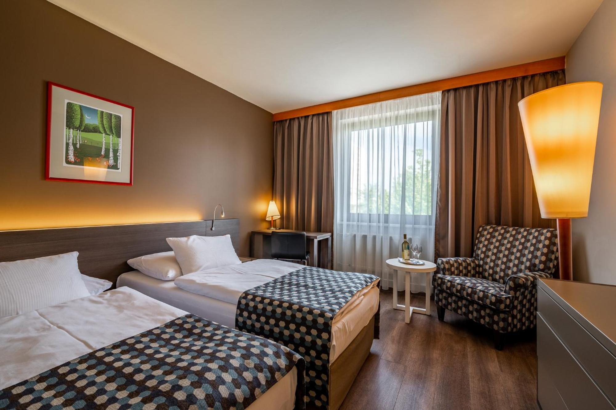 Standard Double or Twin Room,994862476:JPEG