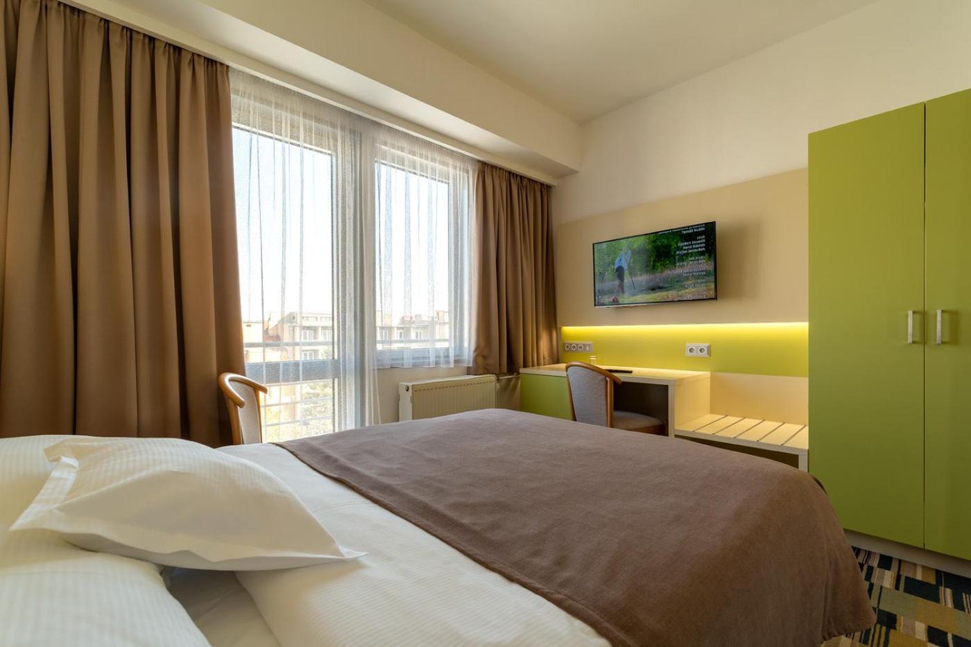 Standard Single Room,738682642:JPEG