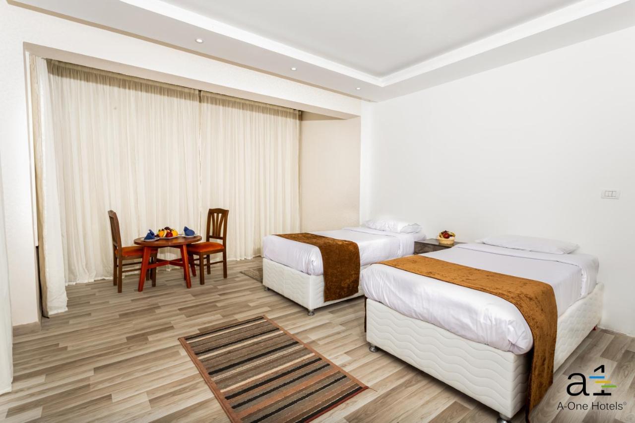 Superior Family Room,1286377846:JPEG