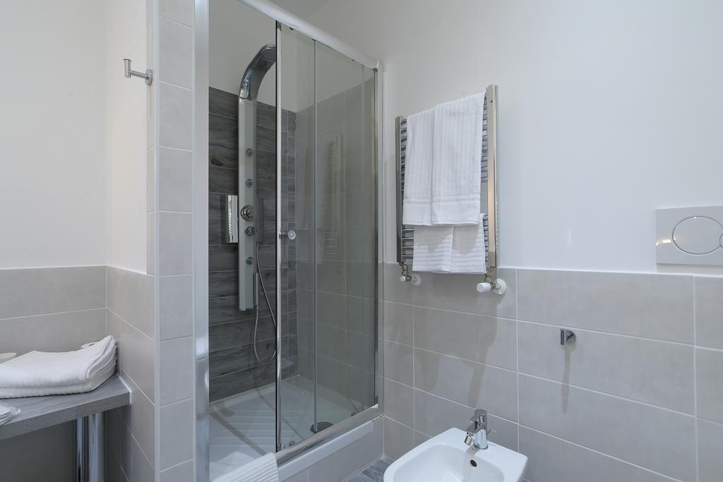 Double Room,136230615:JPEG