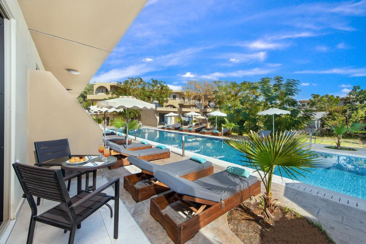 Twin Room with Private Pool,1359245120:JPEG