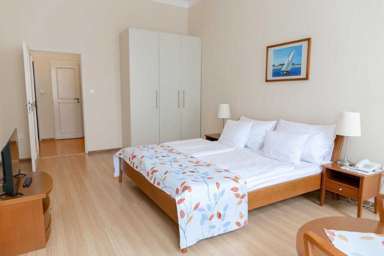 Family Two-Bedroom Apartment,1386984764:JPEG