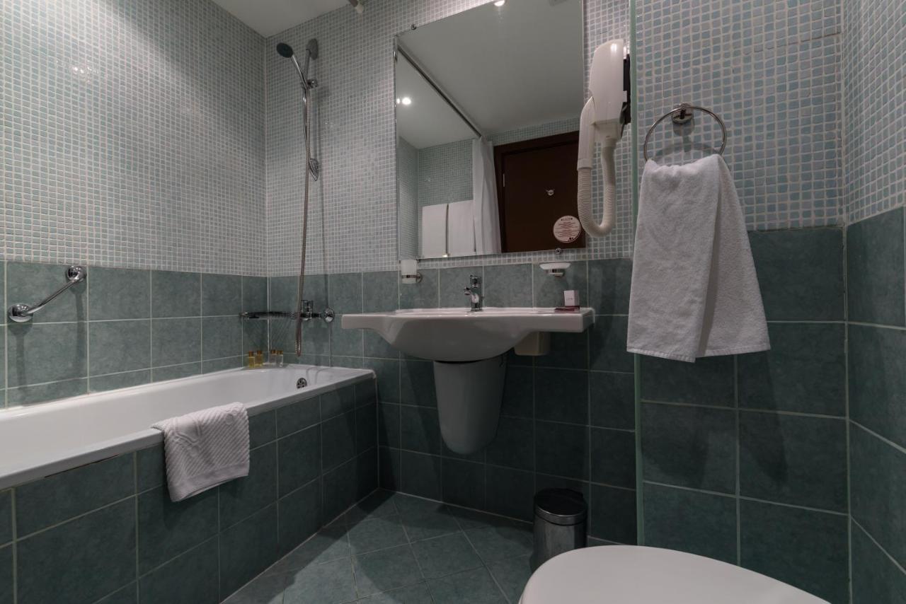 Double or Twin Room with Balcony,1394197829:JPEG