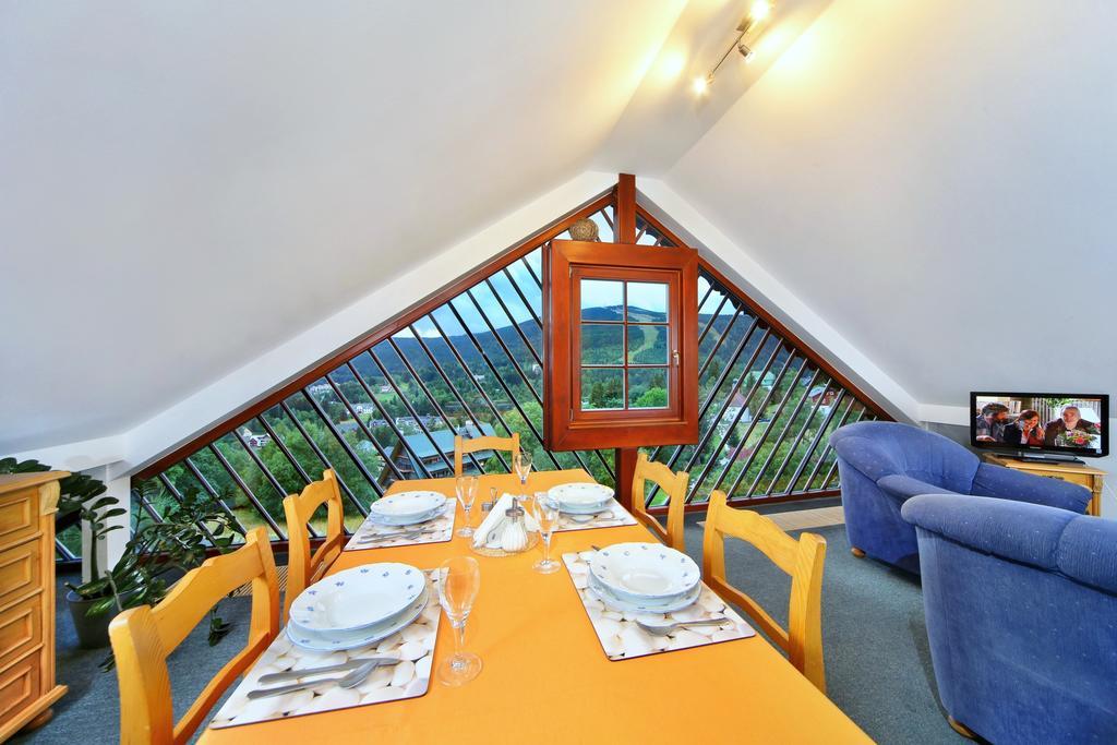 Exclusive Suite,404624445:JPEG