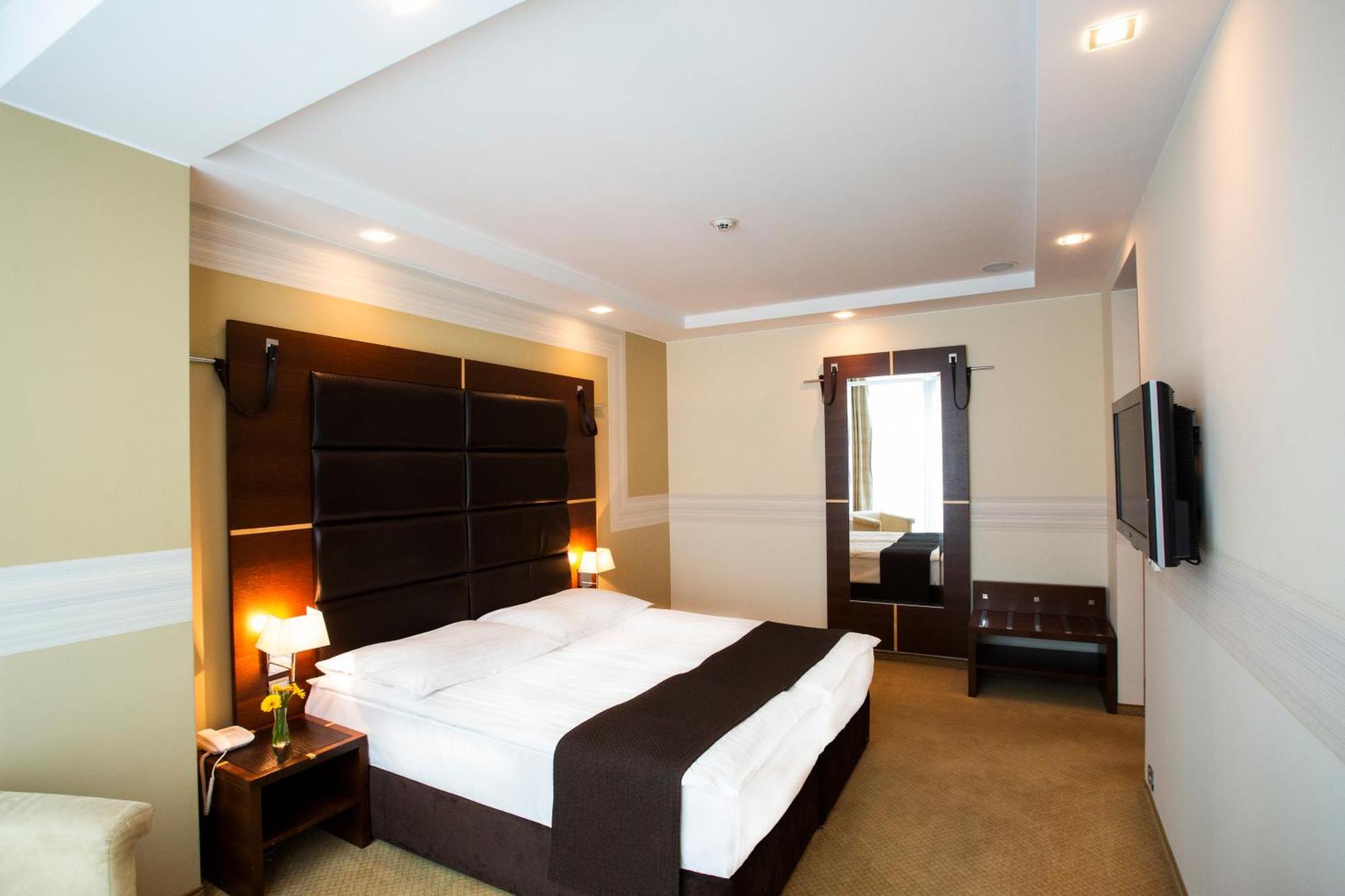 Double or Twin Room,1440369226:JPEG