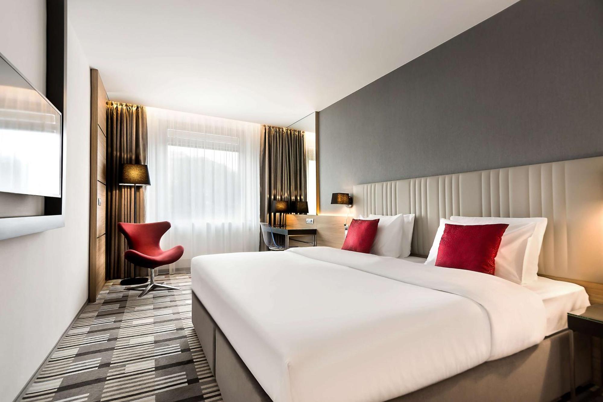 Double or Twin Room,1327345418:JPEG