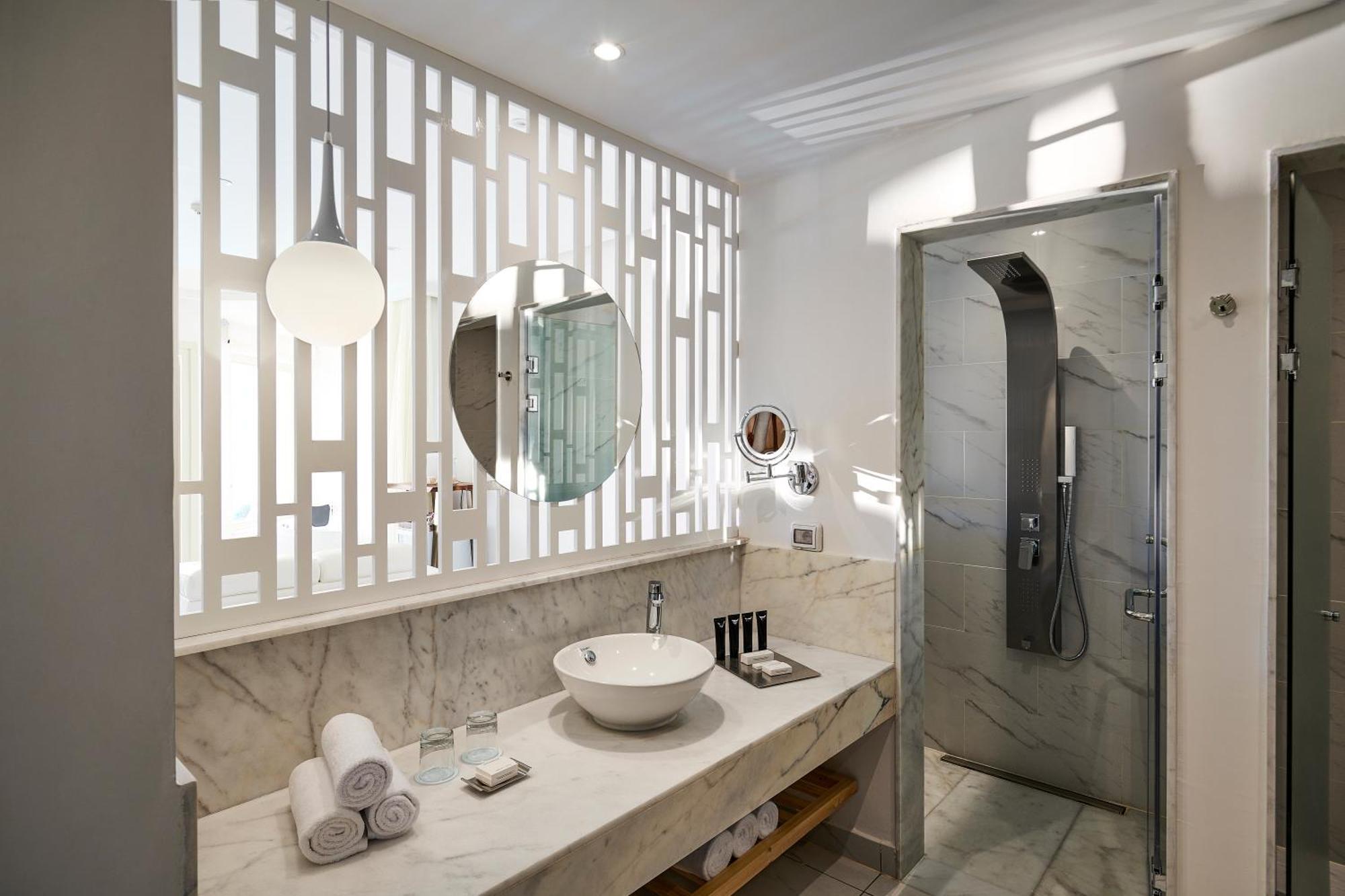 Jacuzzi Suite,1452216382:JPEG