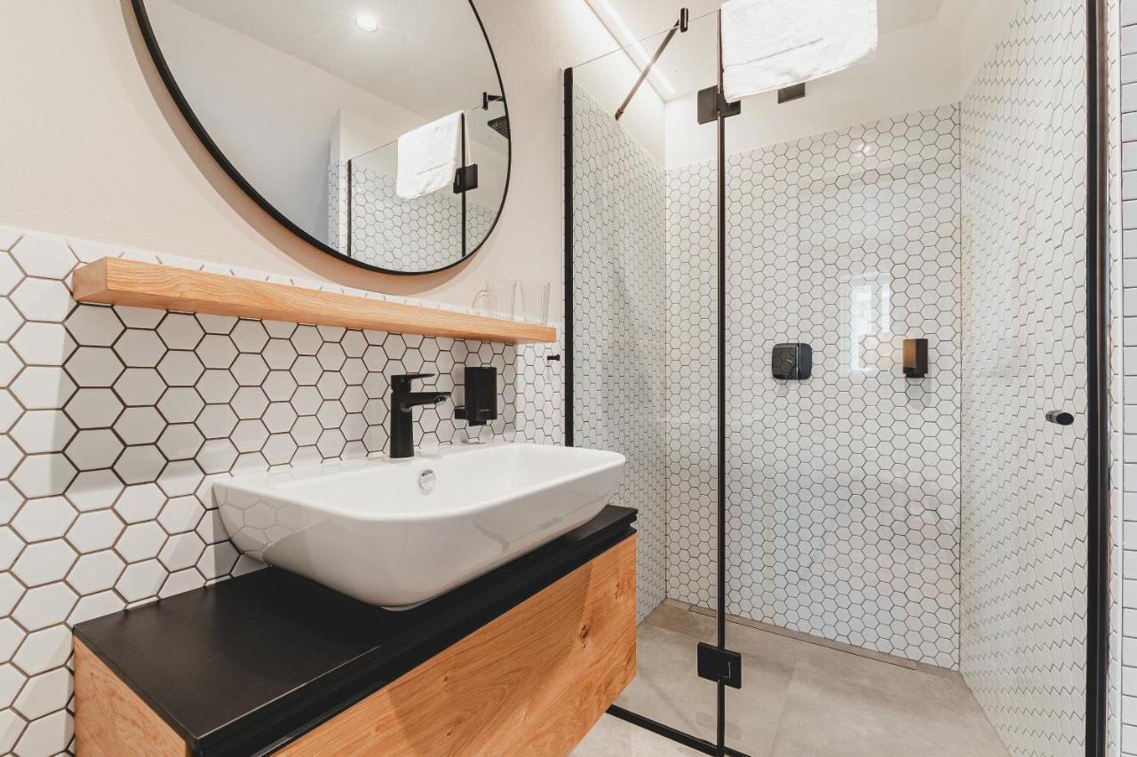 Double Room with Extra Bed,1549170871:JPEG