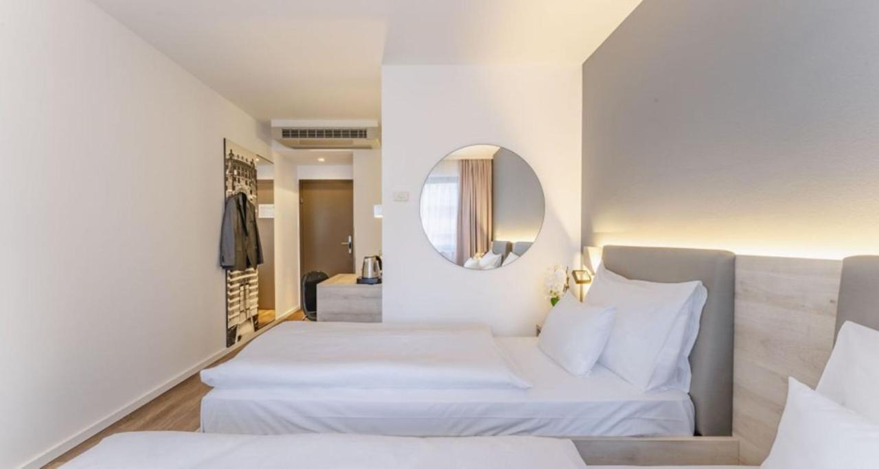 Standard Twin Room,1498641793:JPEG