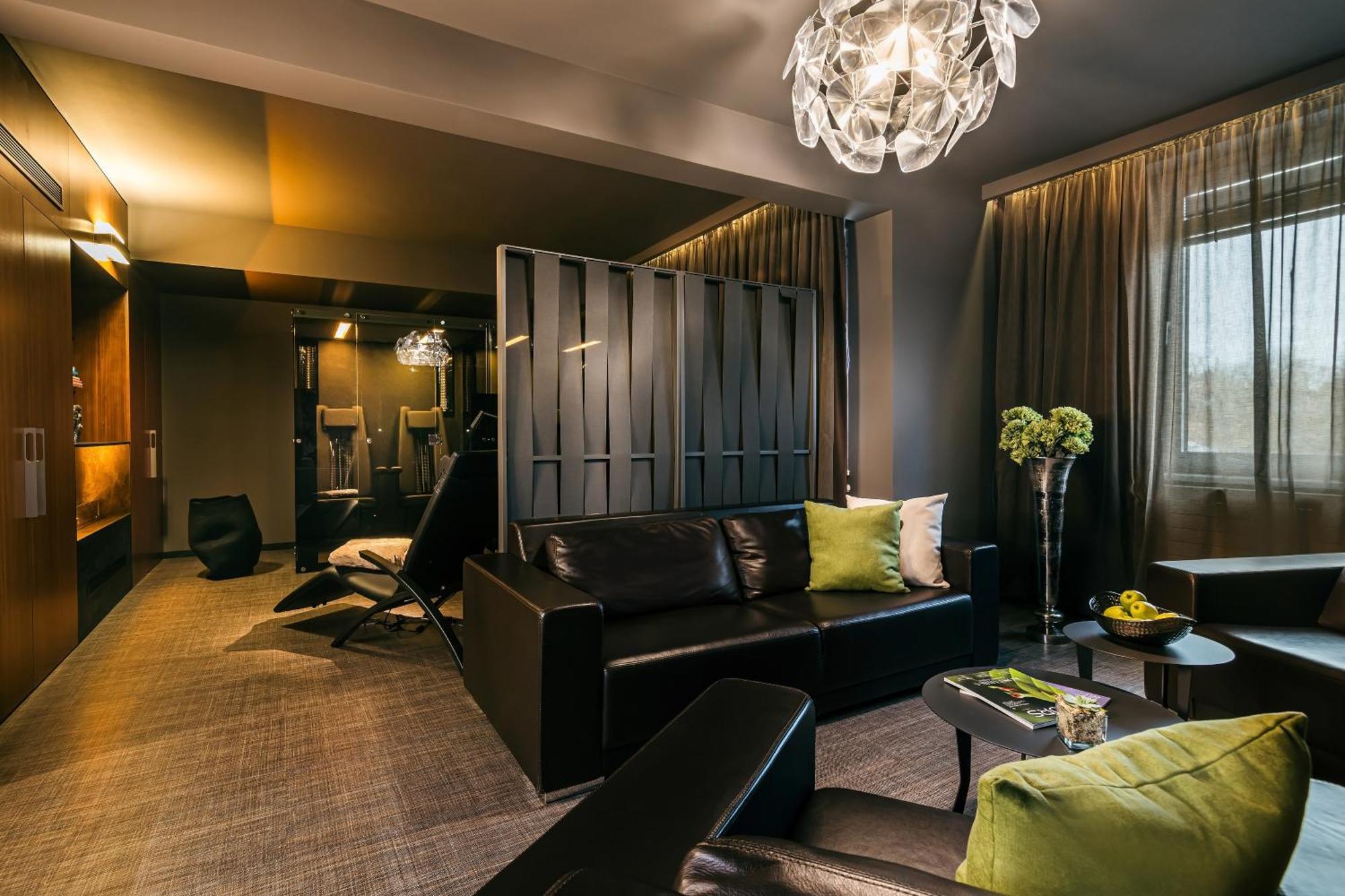 Wellness Suite private mini Spa,1526177584:JPEG