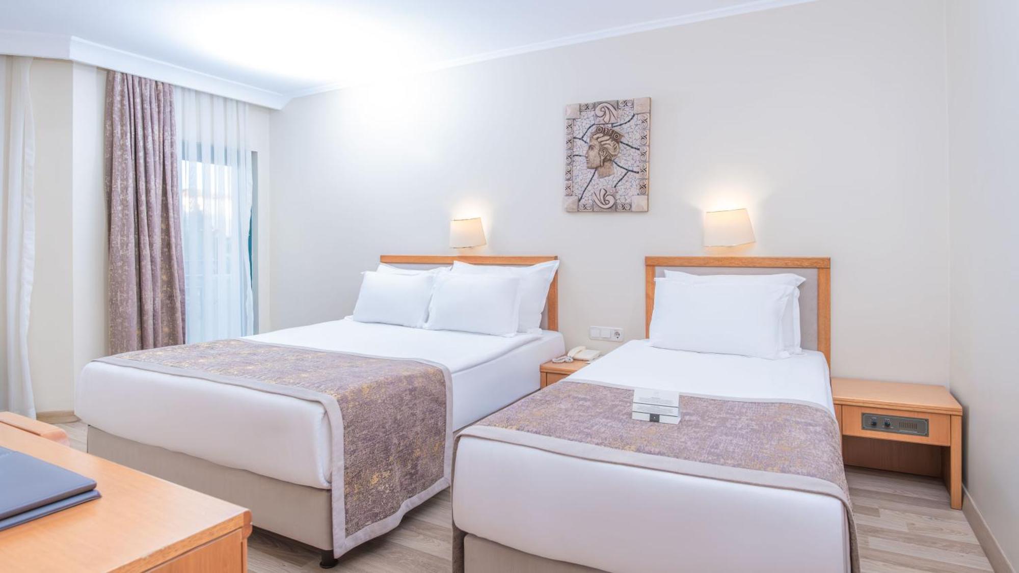 Junior Suite,1530672625:JPEG