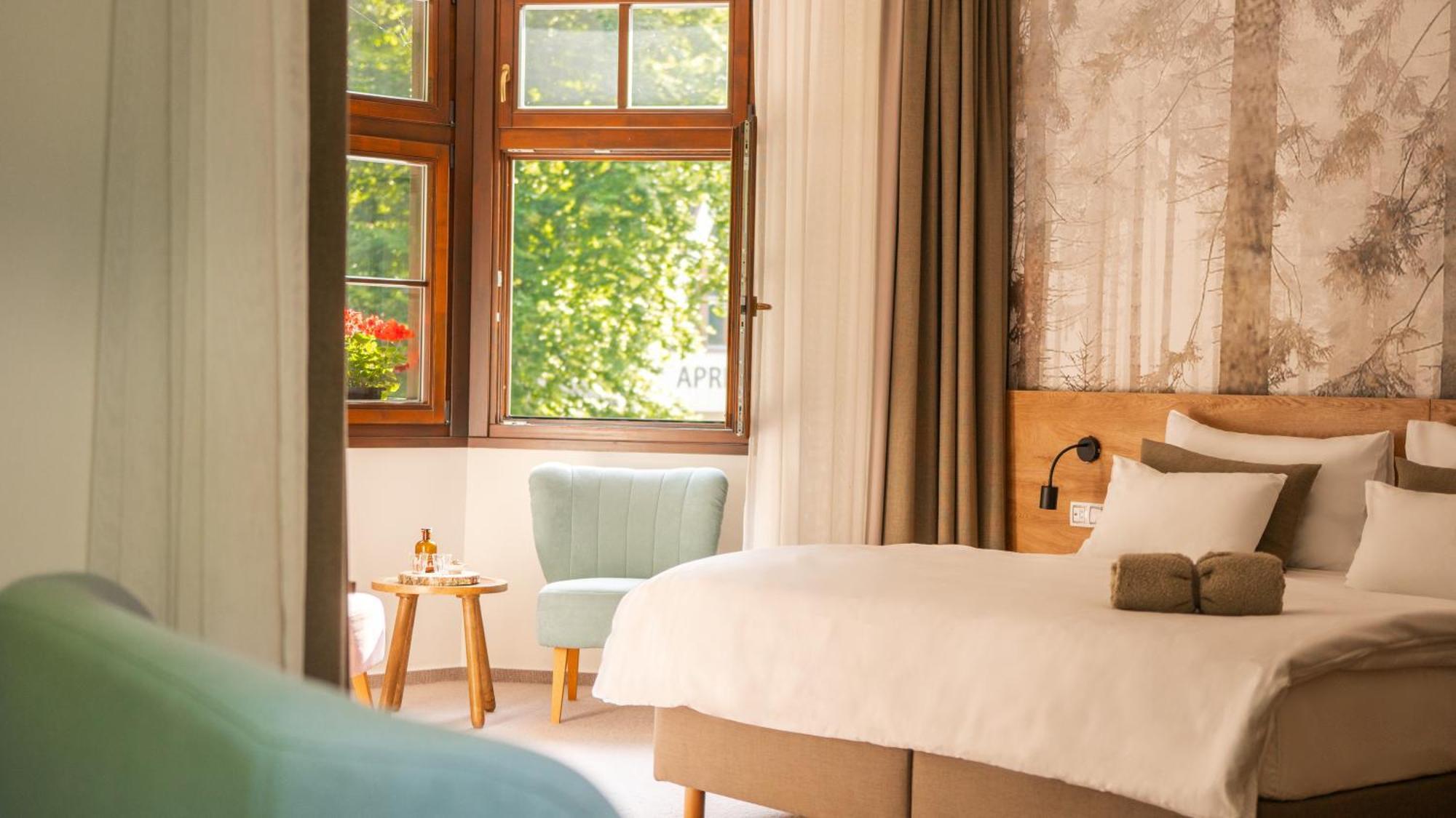 Two-Bedroom Suite,1550345962:JPEG