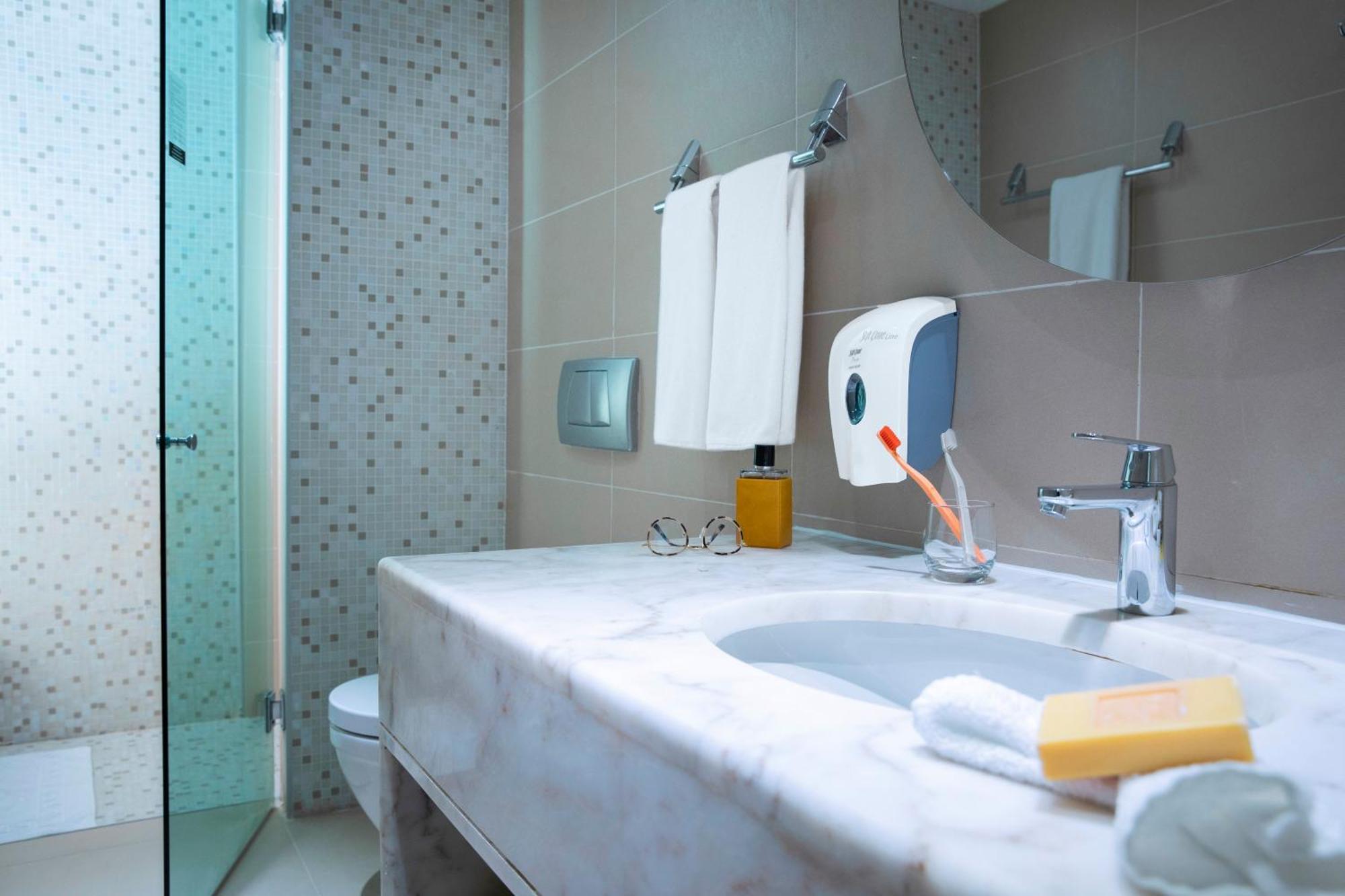 Apartmá typu Junior s vířivkou a výhledem na moře