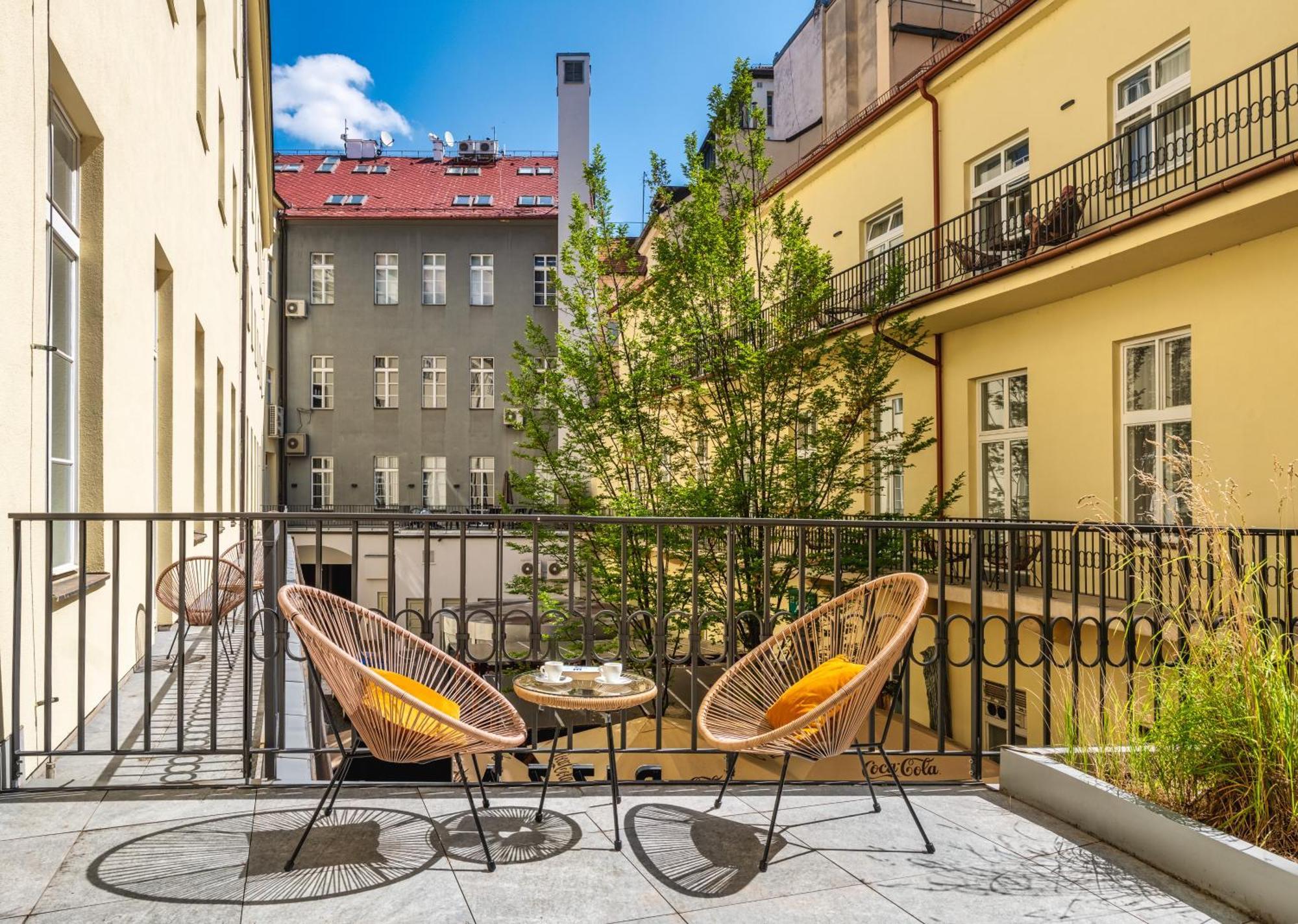 Two-Bedroom Apartment with Balcony,1611304425:JPEG