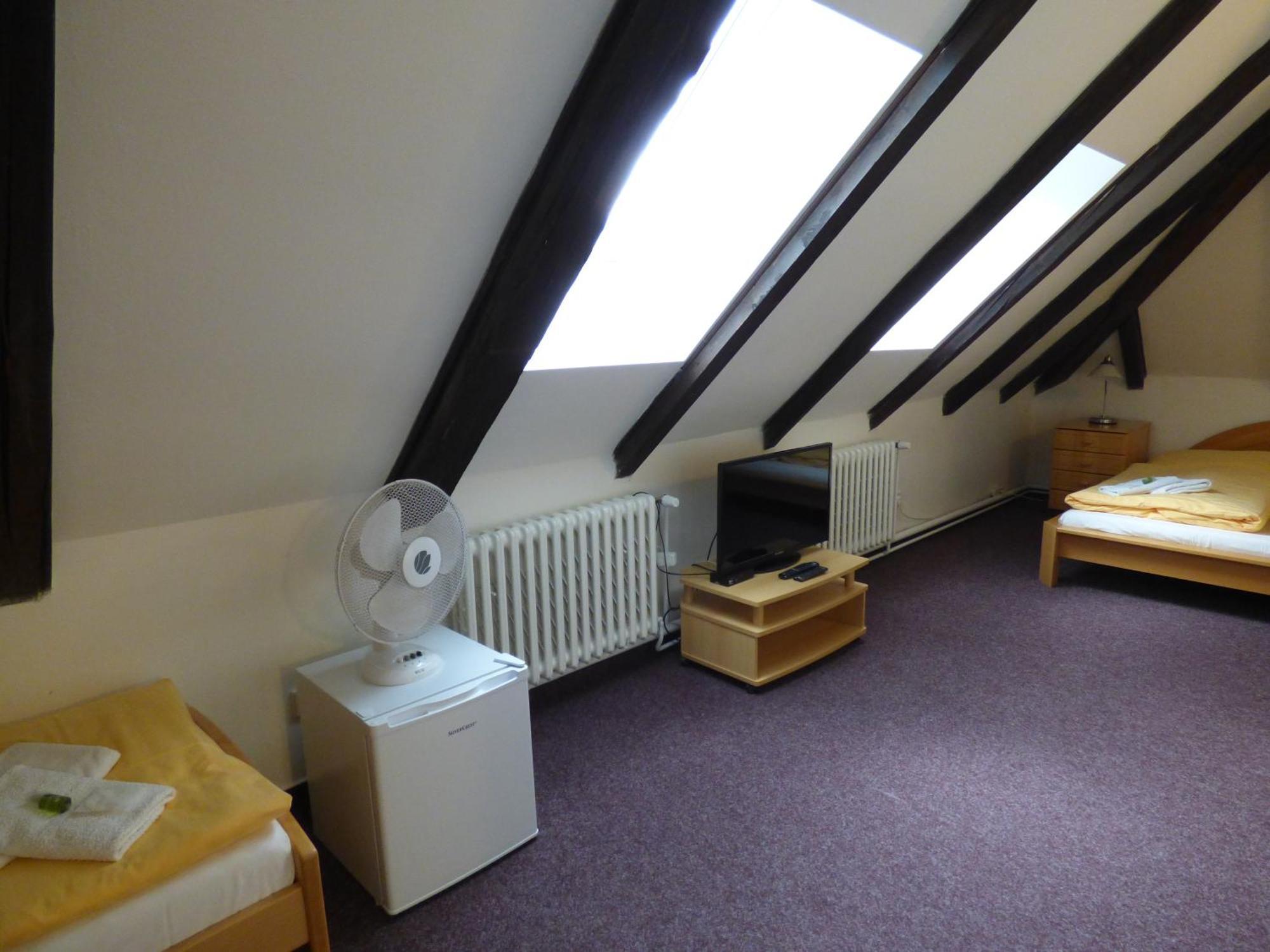Economy Quadruple Room