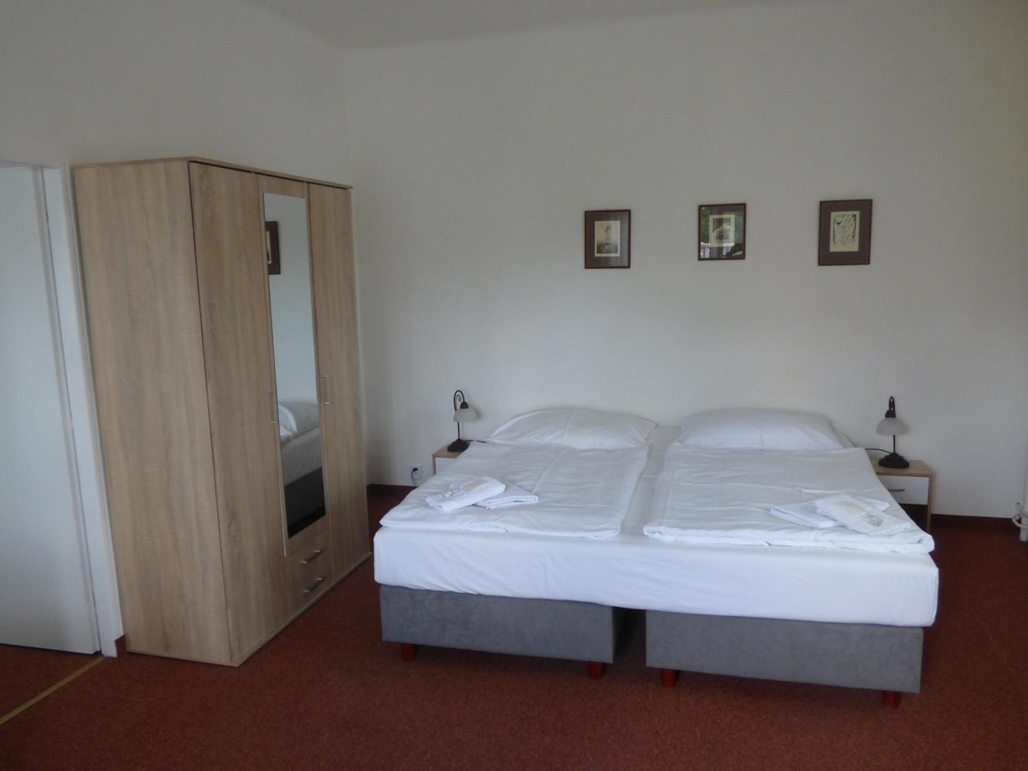 Economy Quadruple Room