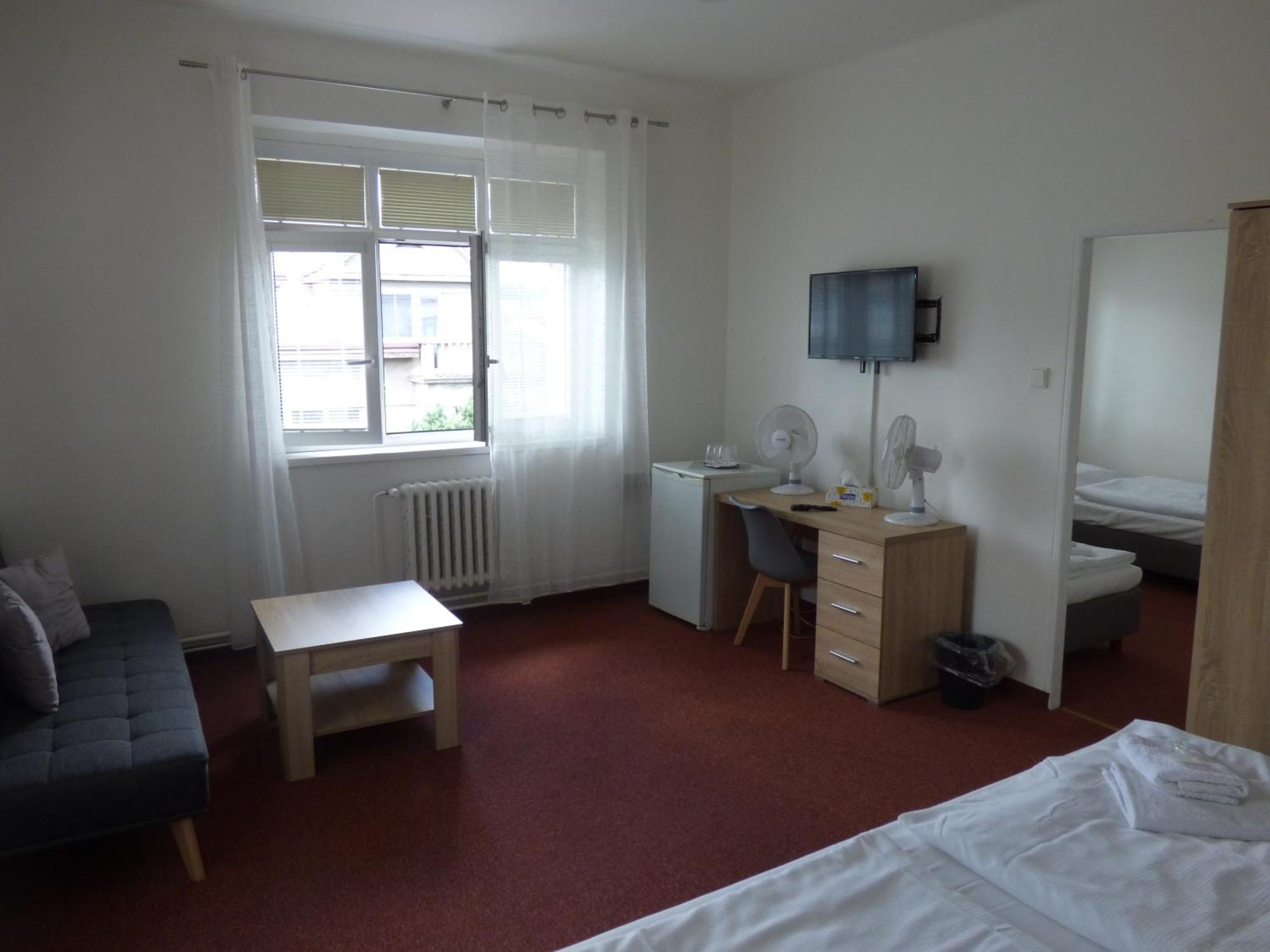 Economy Quadruple Room