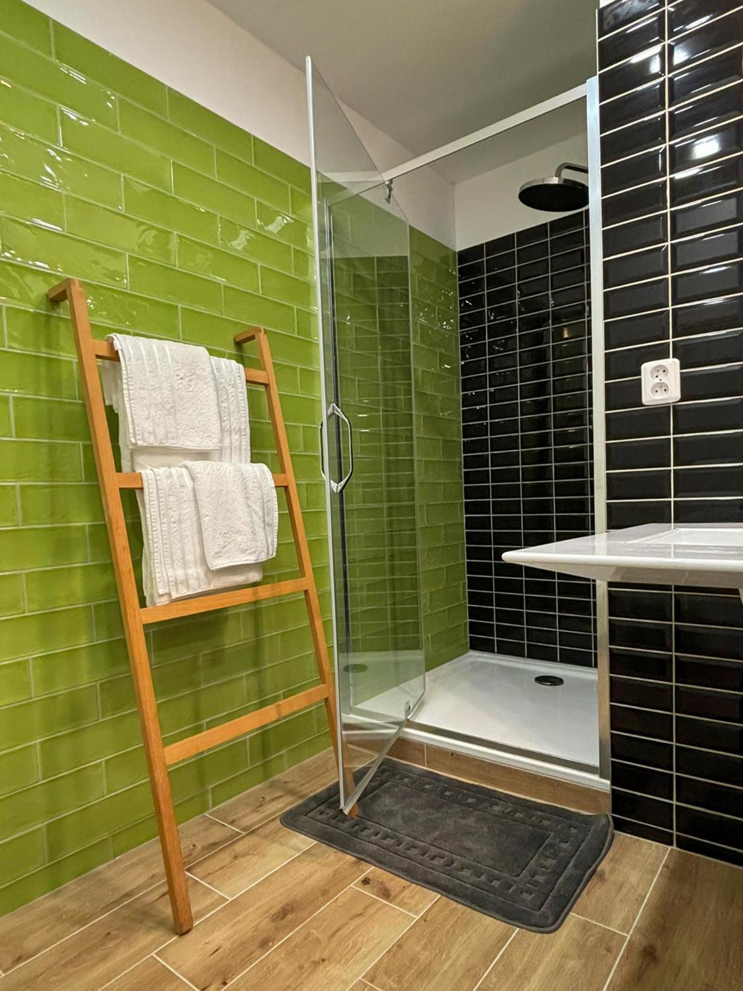 Double Room,1609490778:JPEG