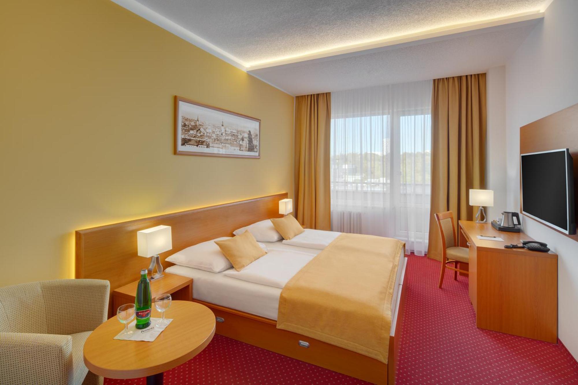 Double or Twin Room with Access to public Relax Centre,1668049766:JPEG