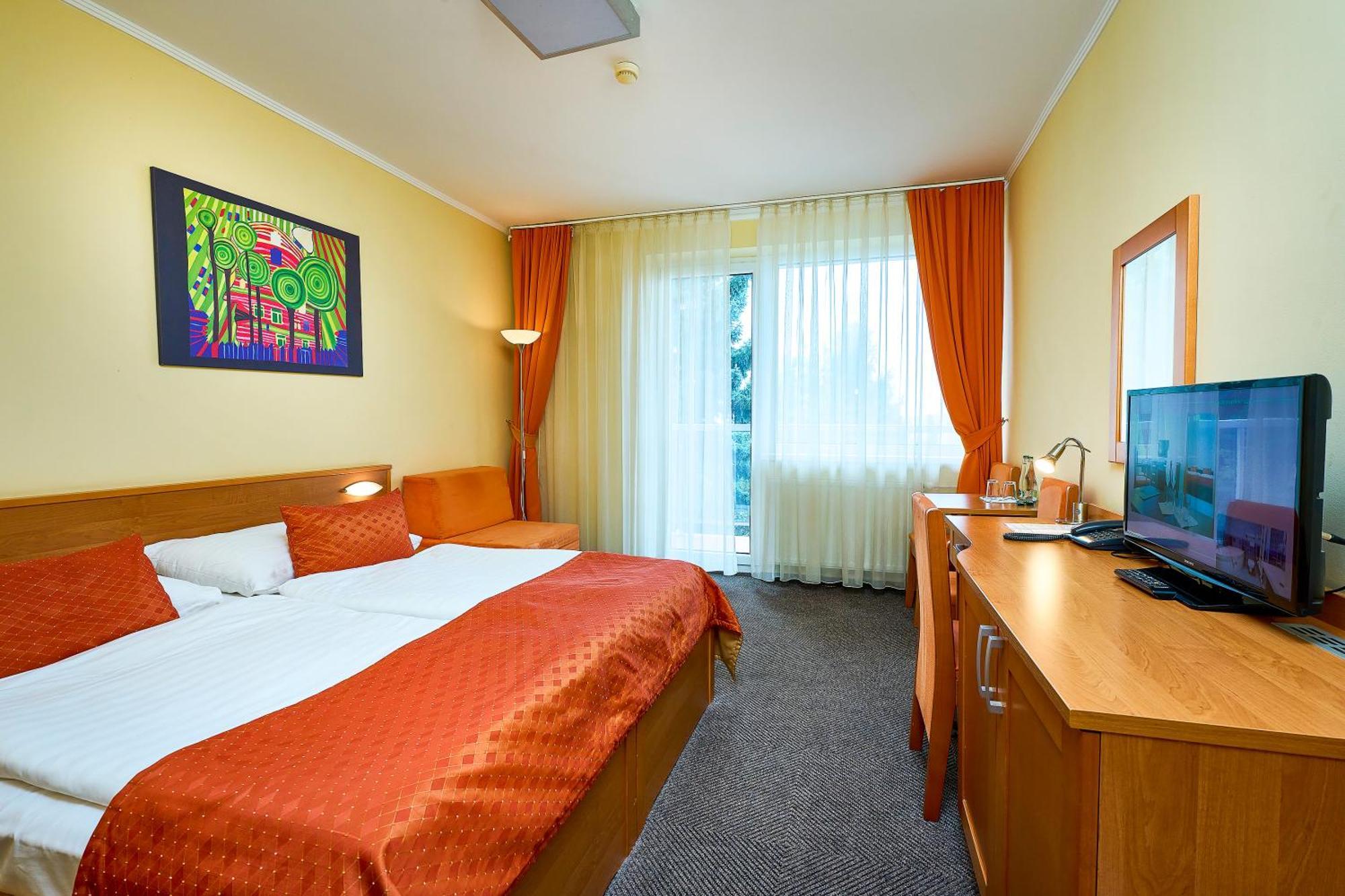 Deluxe Double or Twin Room Balcony,1632232670:JPEG