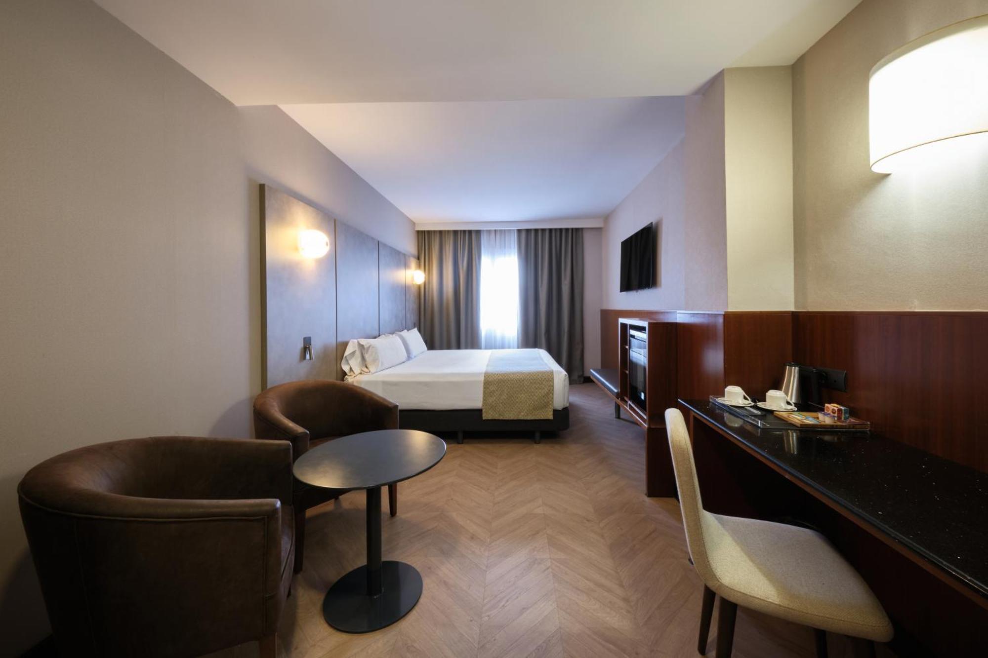 Premium Double or Twin Room,1654247694:JPEG