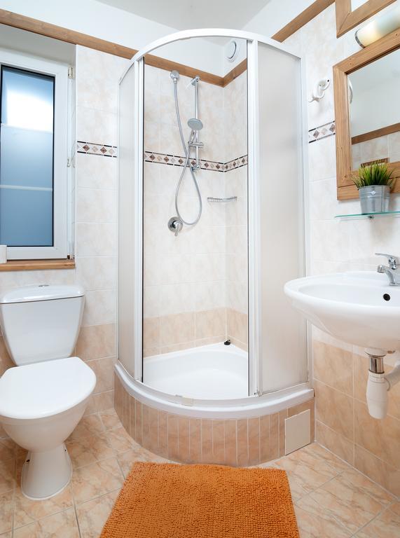 Double Room with Extra Bed,1742733621:JPEG