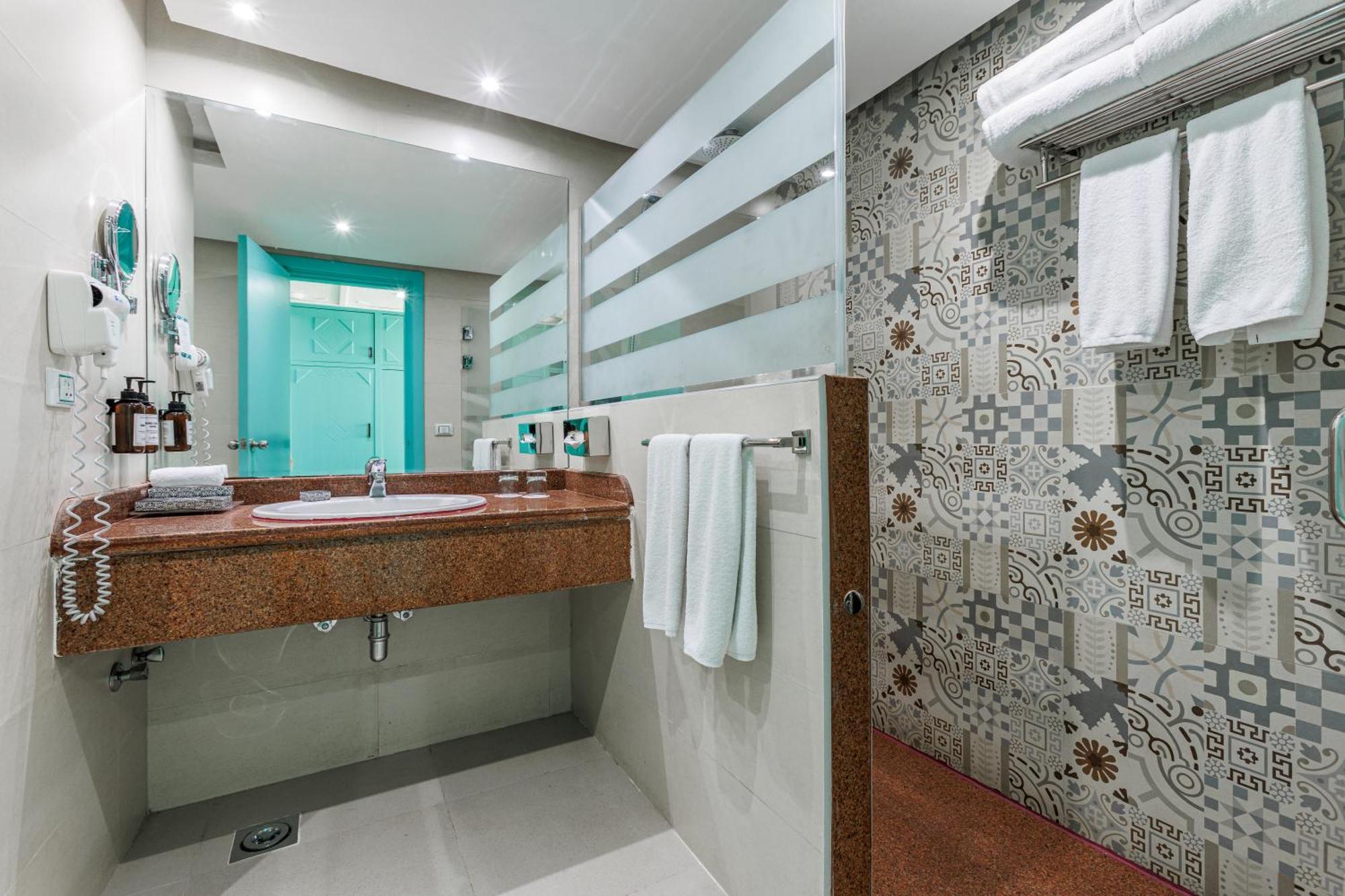 Family Suite,1676740914:JPEG