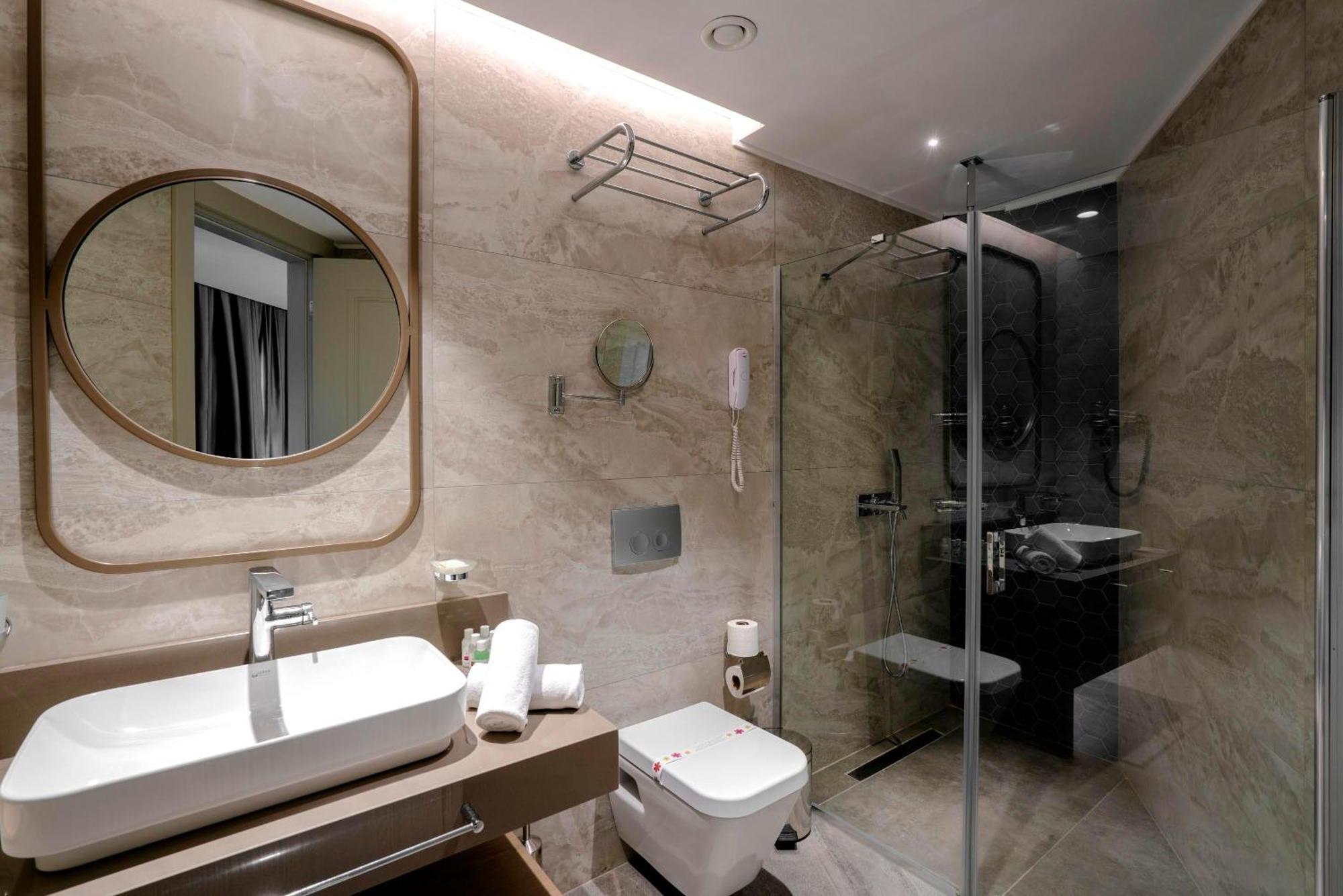 Superior Double Room,1687575101:JPEG