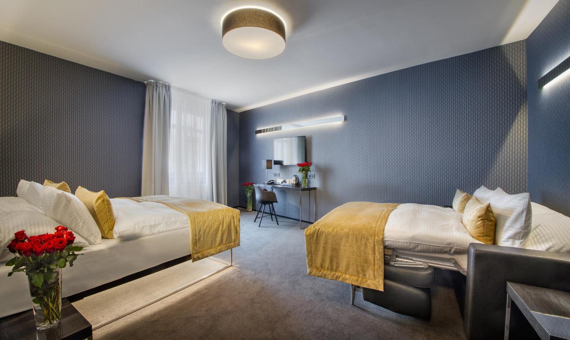 Deluxe Quadruple Room,1705561764:JPEG