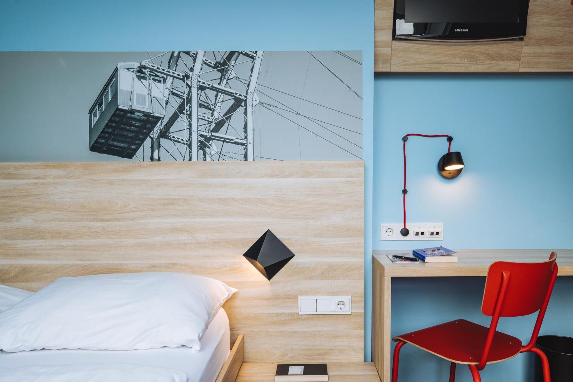 Triple Room,1717052310:JPEG