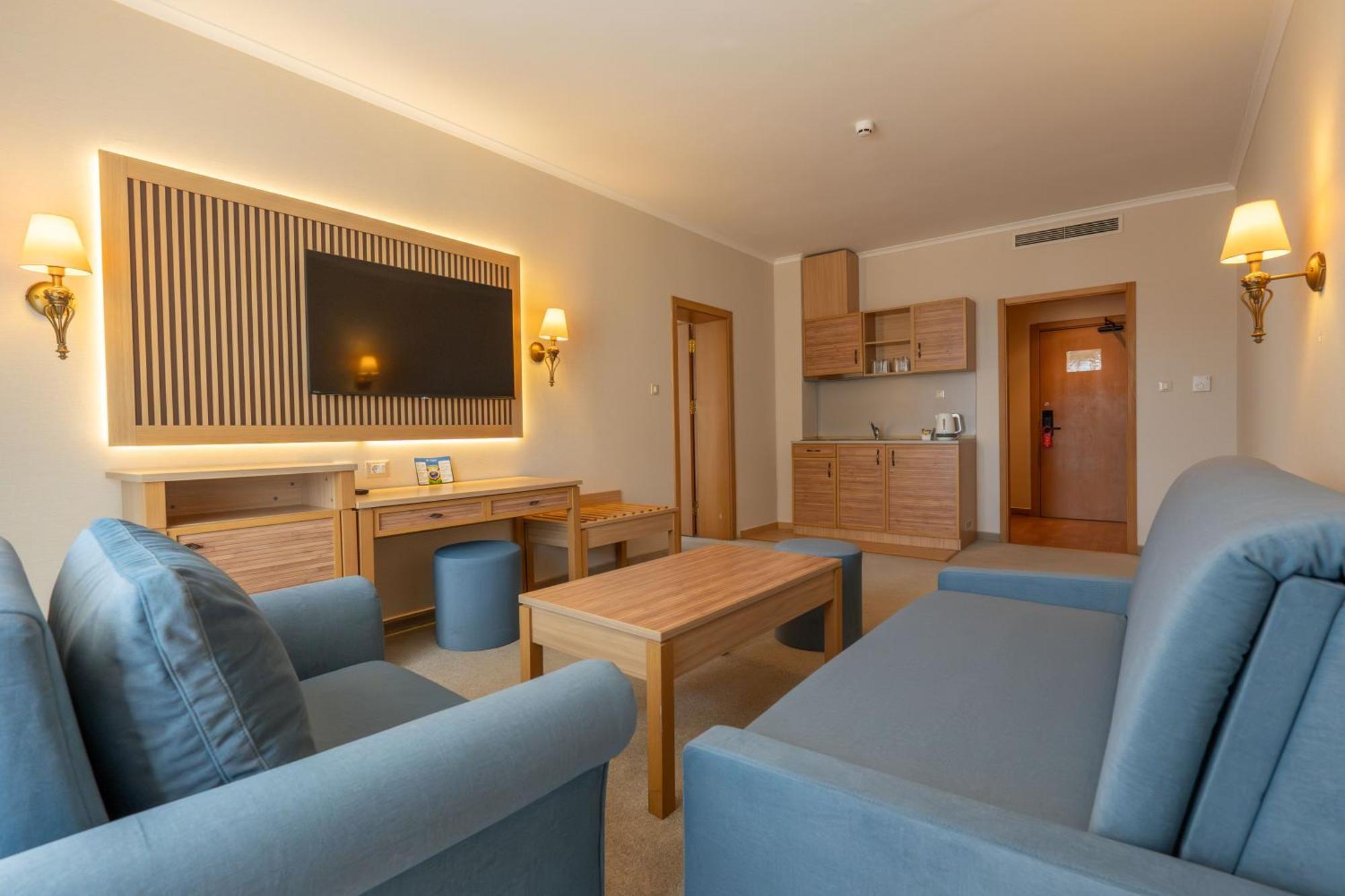 Standard One-Bedroom Apartment,1722949157:JPEG