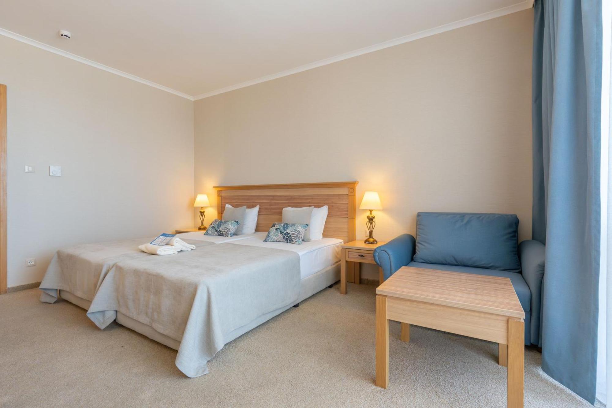 Standard Twin Room (Low Floor),1722952470:JPEG