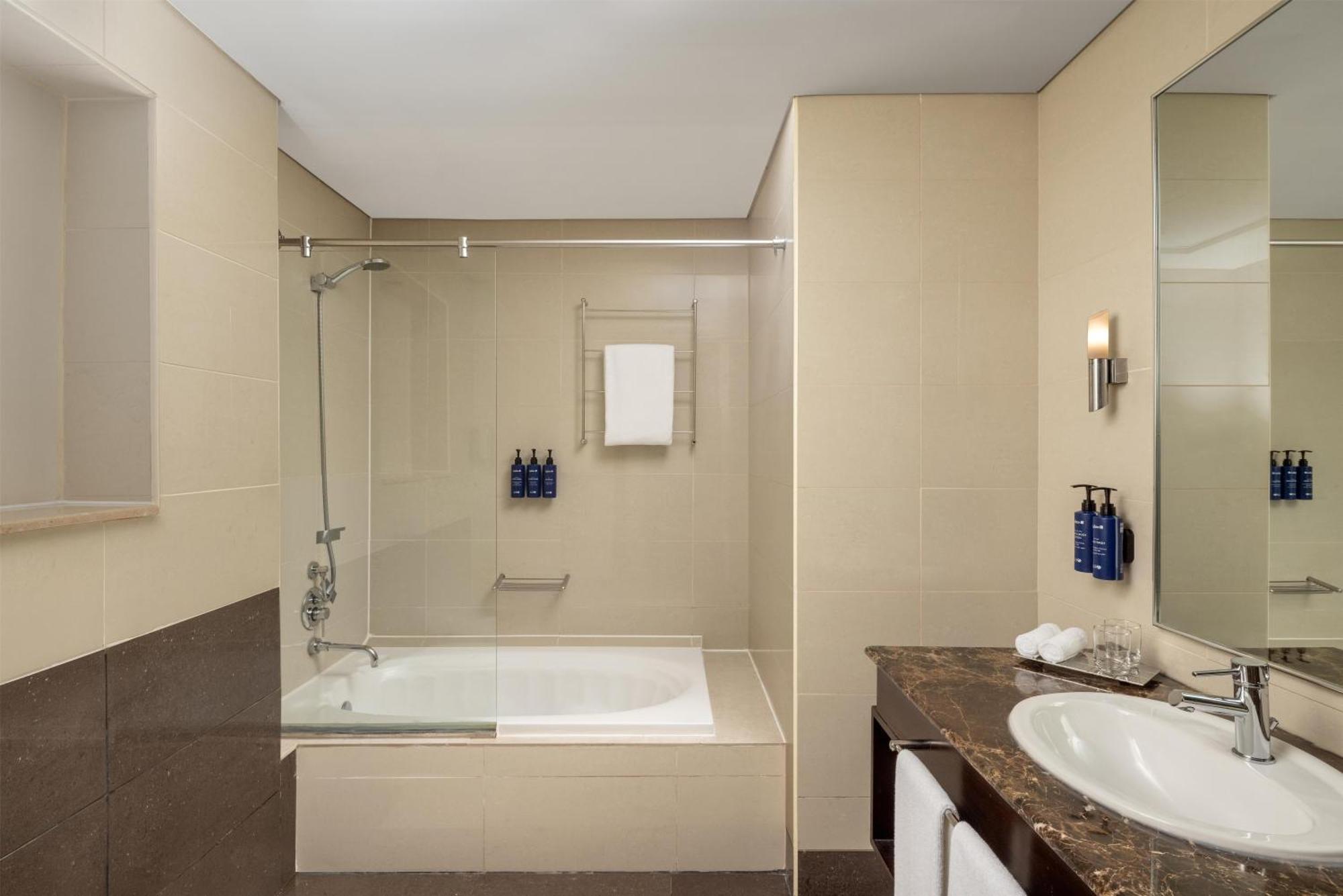 Executive Suite Lounge Access,1765183460:JPEG