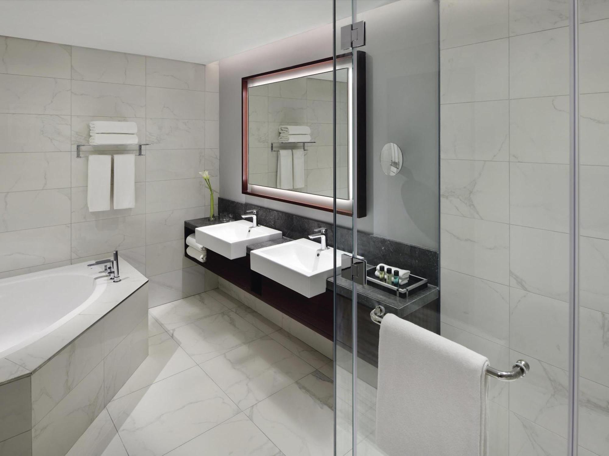 Junior Suite,1766124121:JPEG