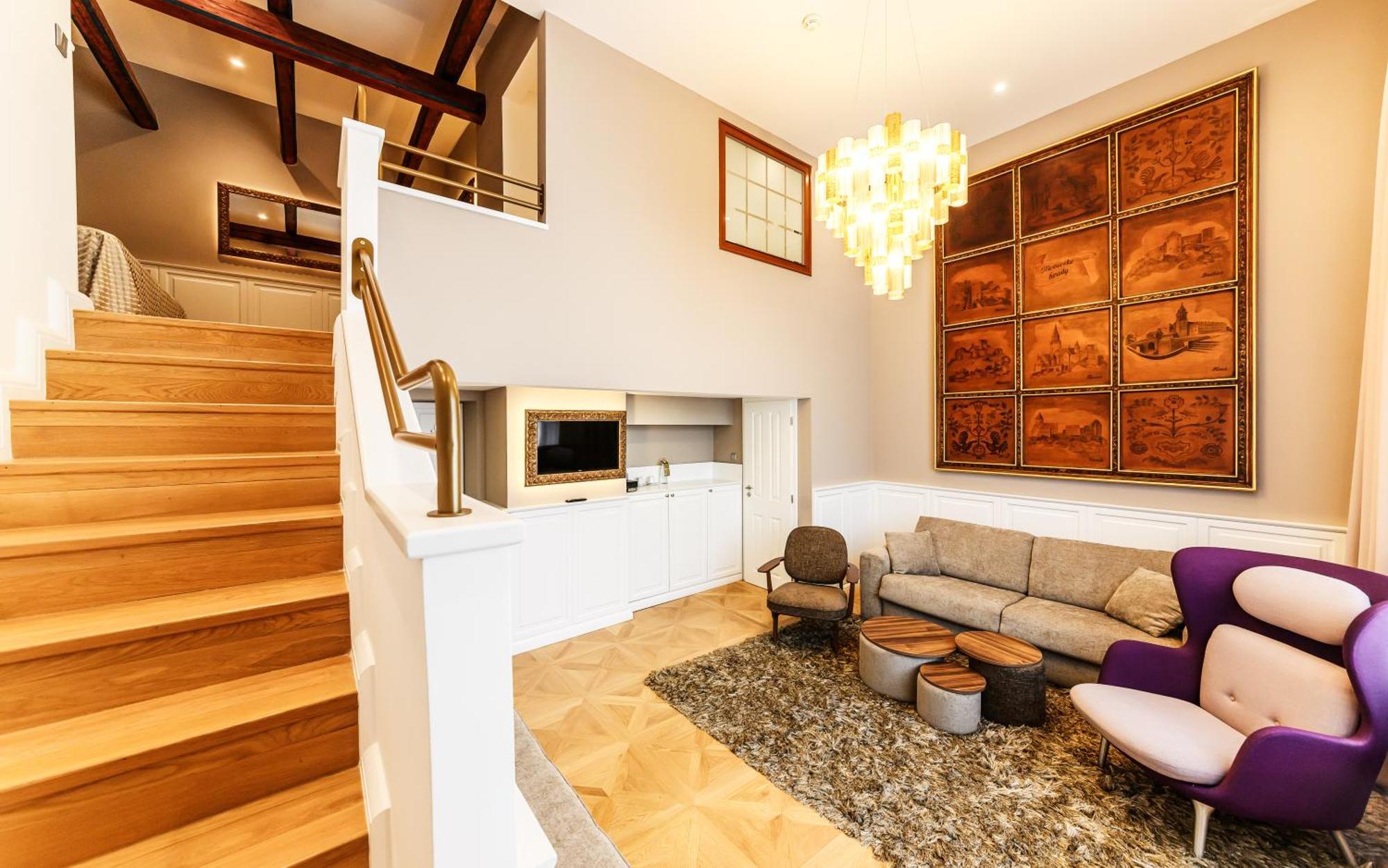 Dvoupodlažní apartmá