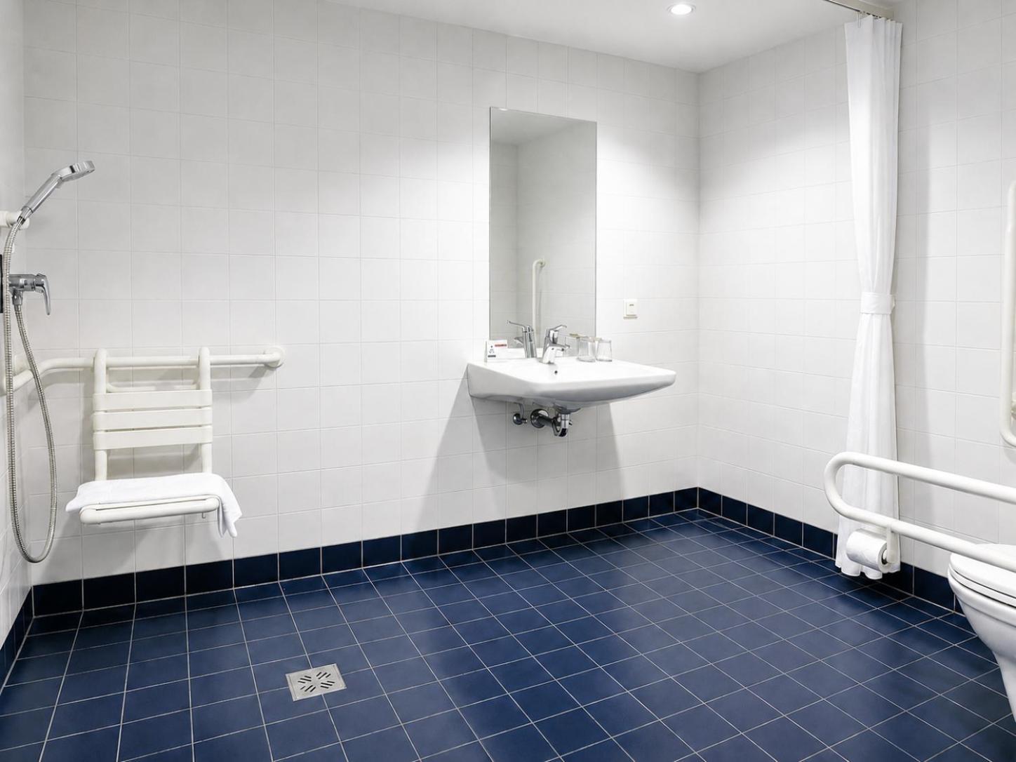 Standard Double Room - Mobility Accessible