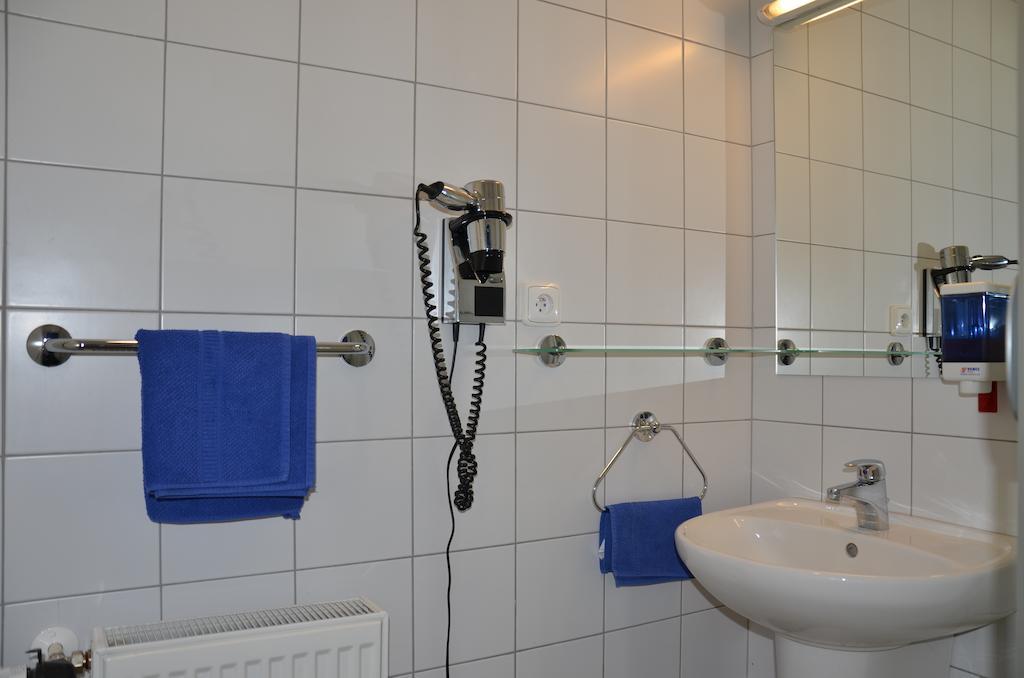 Double Room - Accessible from the Public Area,844133696:JPEG