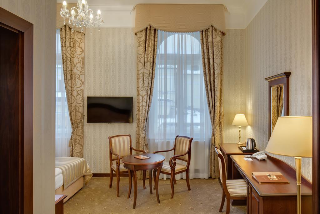 Superior Deluxe Double Room Wellness Fitness Access,255744697:JPEG