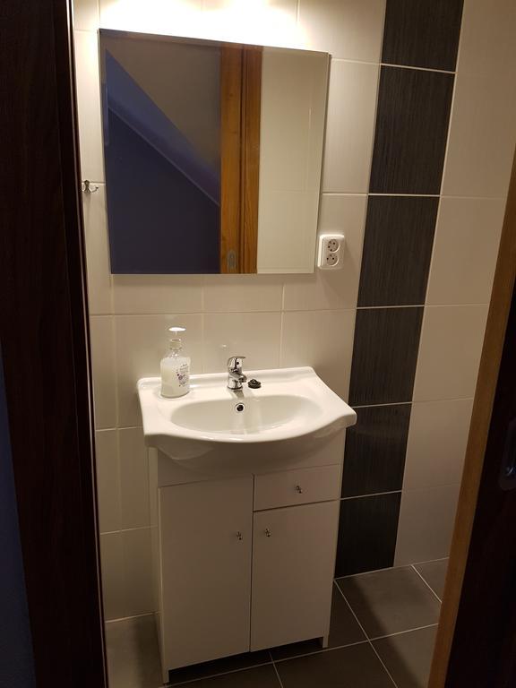 Třílůžkový pokoj s koupelnou
