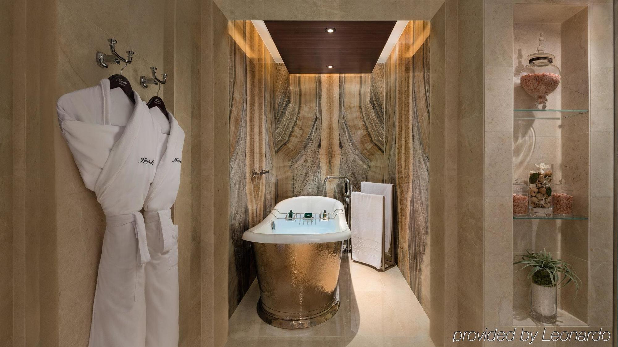 Aspen Two-Bedroom Ski Chalet Access to Snow Park Ski Dubai 2 Private Butler DXB Airport Transfers Lounge Access including Afternoon Tea Evening Cocktail Hours Soft Refreshments & Canapes,1280038432:JPEG