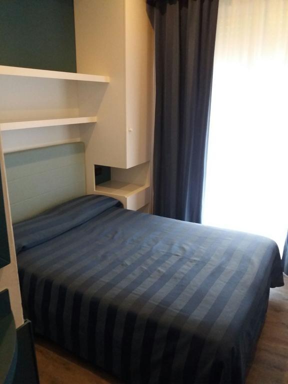 Dvoulůžkový pokoj Economy s manželskou postelí