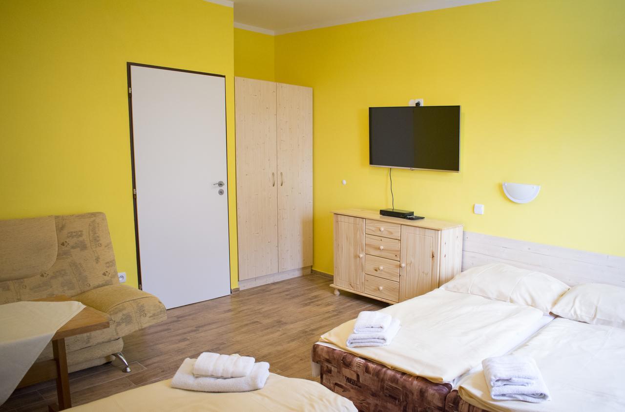 Quadruple Room with Private Bathroom,537847719:JPEG