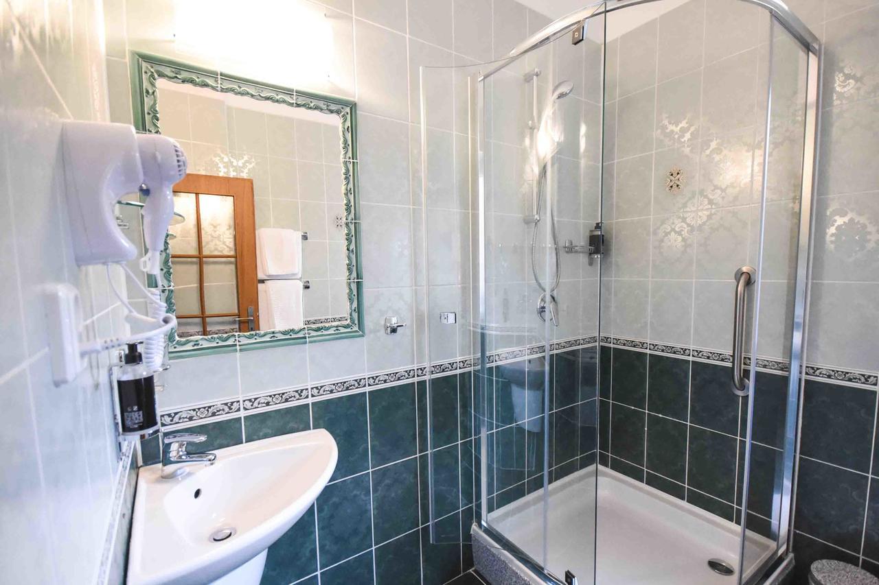Double Room,1635253883:JPEG