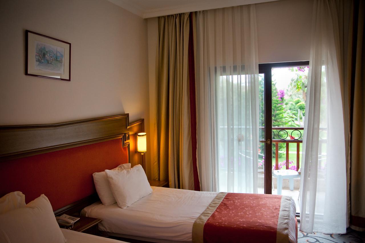 Standard Double or Twin Room,645548889:JPEG