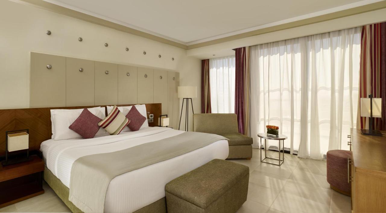 Standard Room with Pool View,1571365997:JPEG